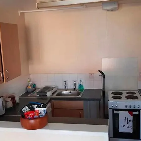 Comfortable In Leeds Near Royal Armouries Museum Apartment
